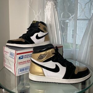Jordan 1 Retro High NRG 'Patent Gold Toe' (sz 12)